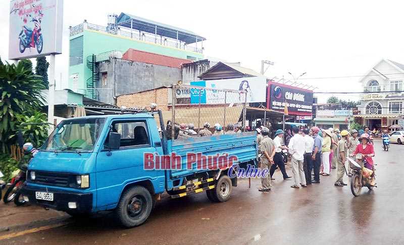 Thanh Bình: Ra quân lập lại trật tự hành lang giao thông