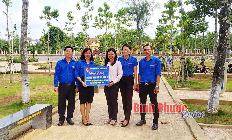 Thành đoàn Đồng Xoài bàn giao công trình thanh niên