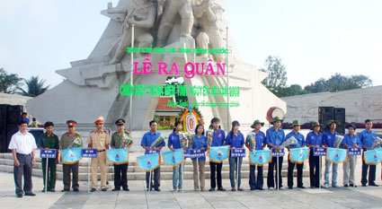 “Thanh niên sống đẹp - sống có ích” “Thanh niên sống đẹp - sống có ích”