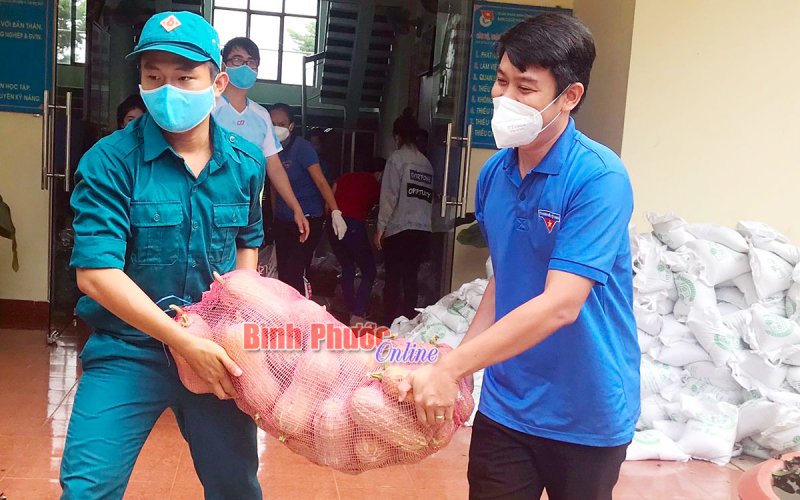 Thắp lửa yêu thương vượt qua đại dịch