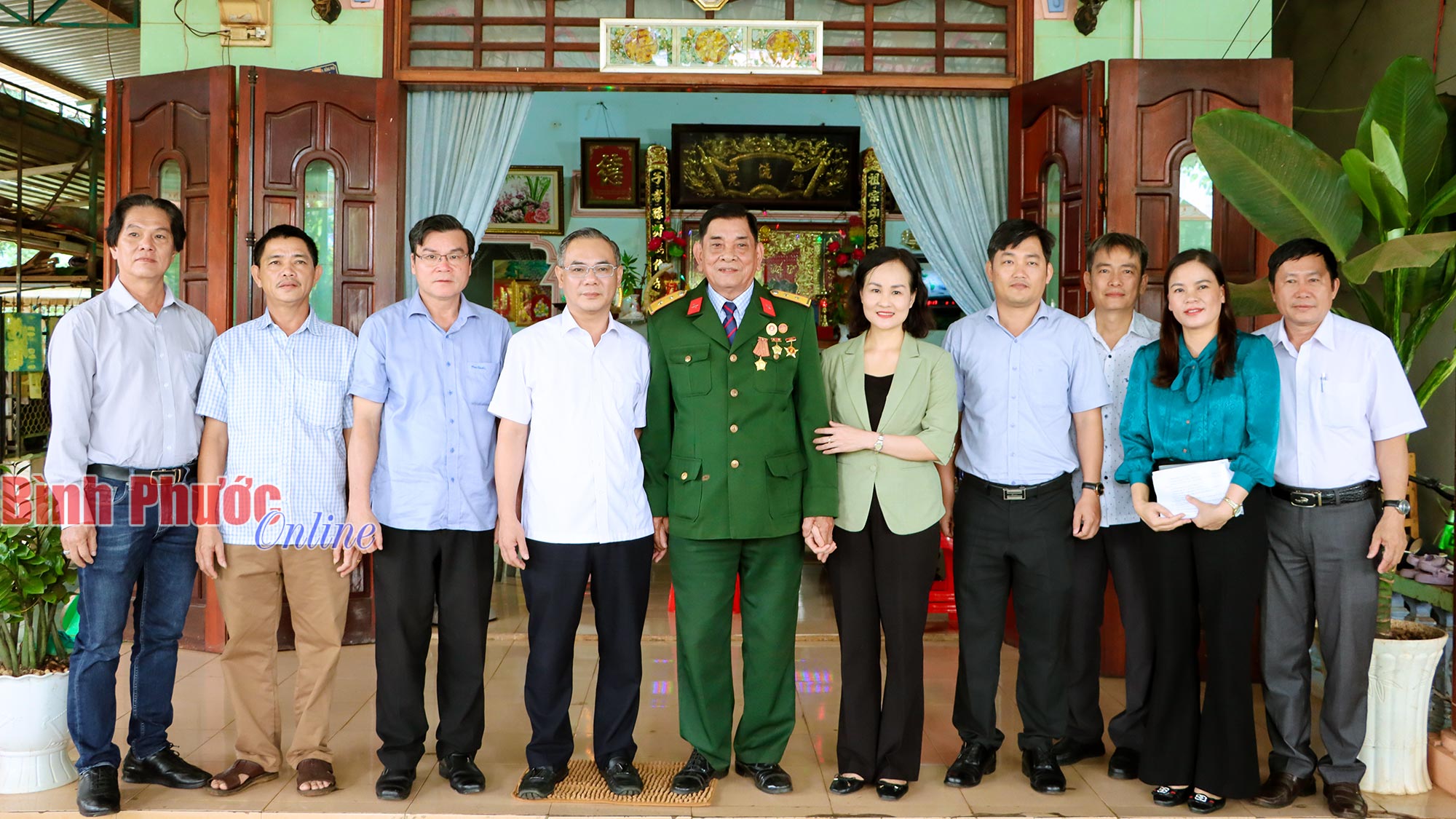 Thắp sáng ngọn lửa tri ân Thắp sáng ngọn lửa tri ân