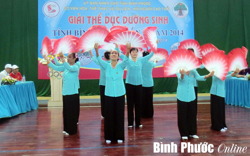 289 VĐV tham gia giải thể dục dưỡng sinh