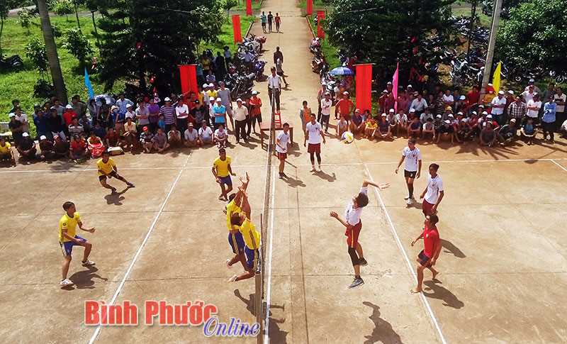 Xã Nghĩa Trung tổ chức Đại hội thể dục thể thao lần 2/2017