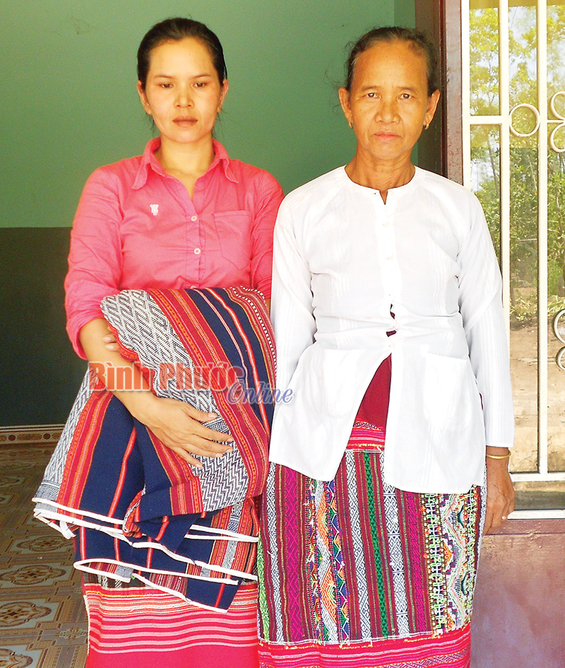 Bà Thị Bừa gìn giữ nghề dệt thổ cẩm