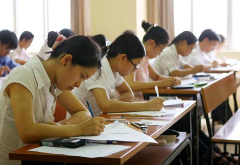 Thi thay người khác sẽ bị phạt đến 6 triệu đồng Thi thay người khác sẽ bị phạt đến 6 triệu đồng