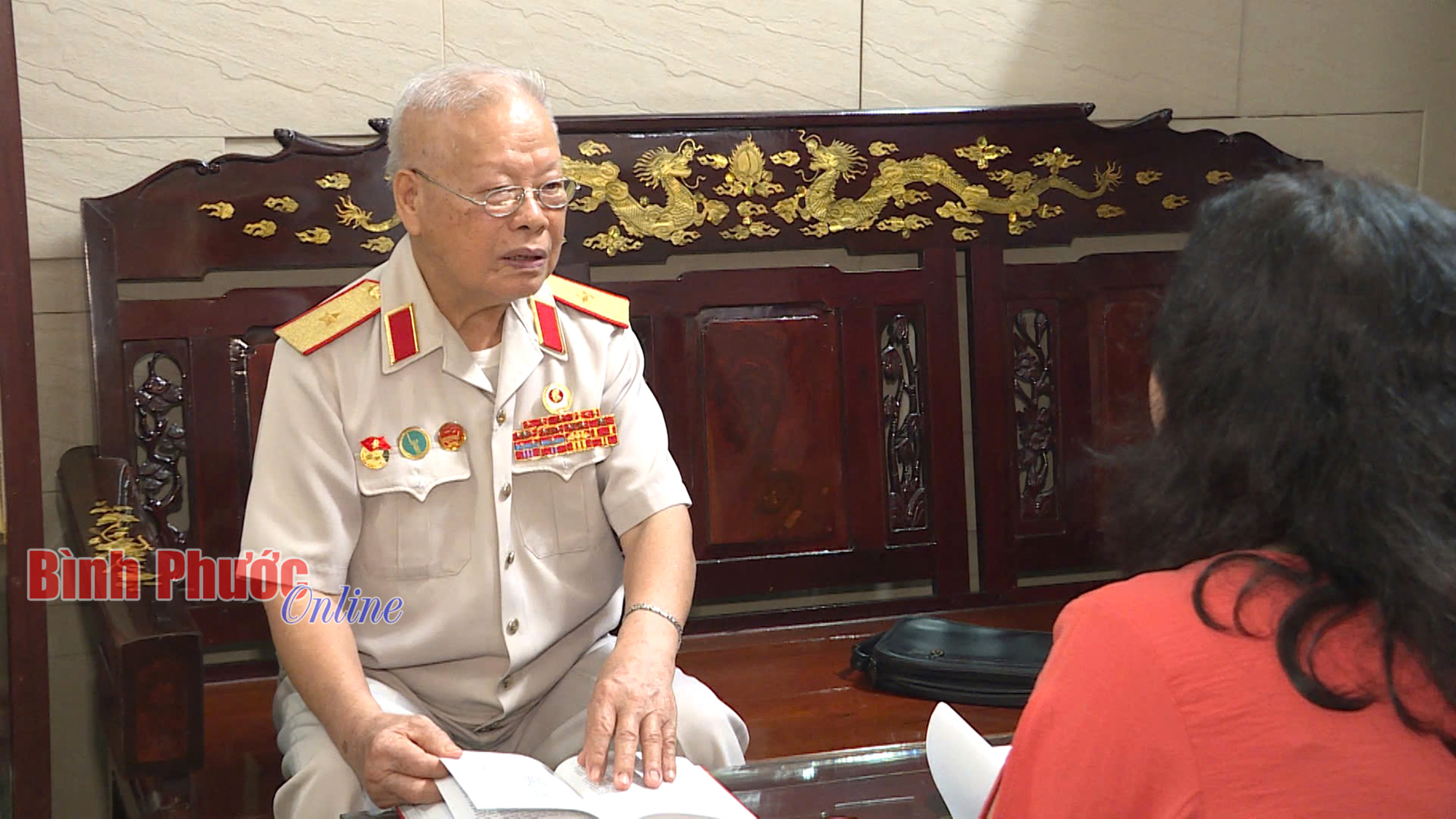 Thiêng liêng tình đồng chí! Thiêng liêng tình đồng chí!