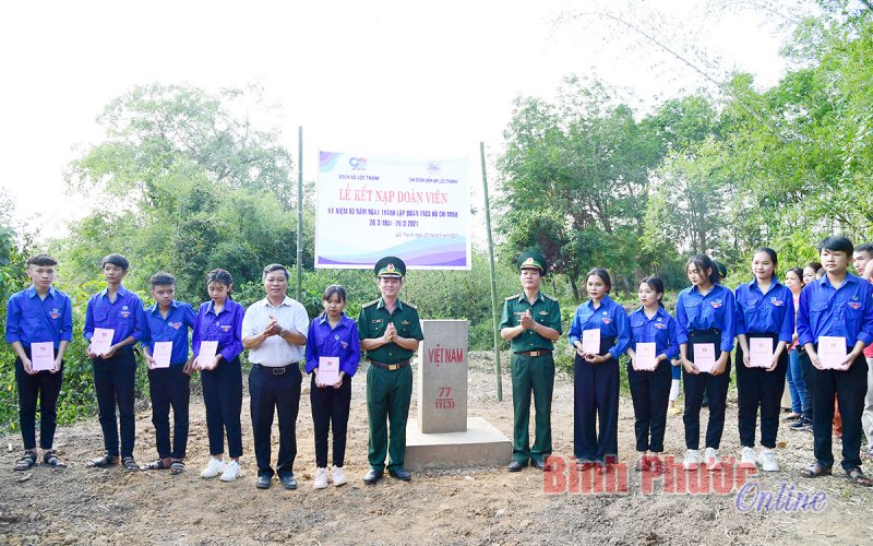 Thiêng liêng, xúc động và tự hào