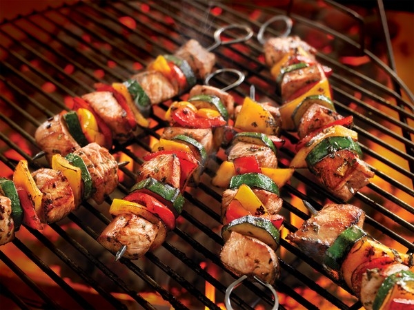 Lý giải vì sao nhiều người thích ăn thịt nướng BBQ hơn thịt luộc