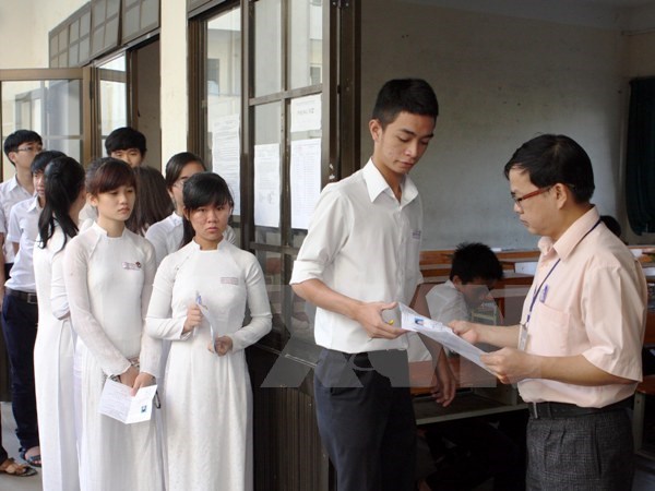 Đổi mới thi THPT quốc gia 2017: "Khó yên tâm về tính trung thực?"