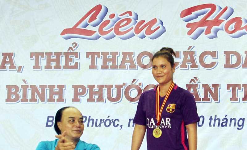 Thị Yến - cô gái "vàng" môn đẩy gậy Thị Yến - cô gái "vàng" môn đẩy gậy
