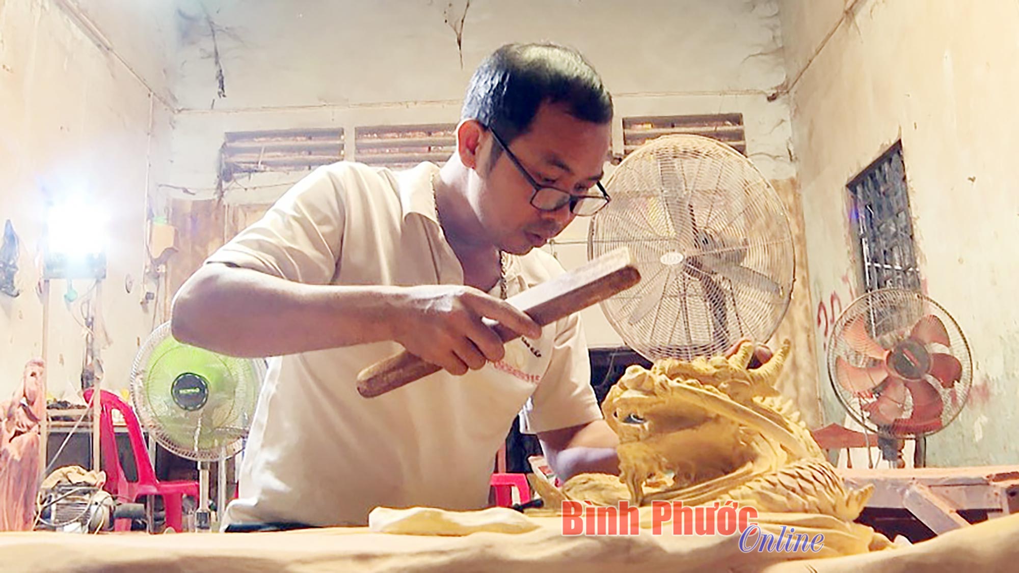 Thổi hồn vào gỗ