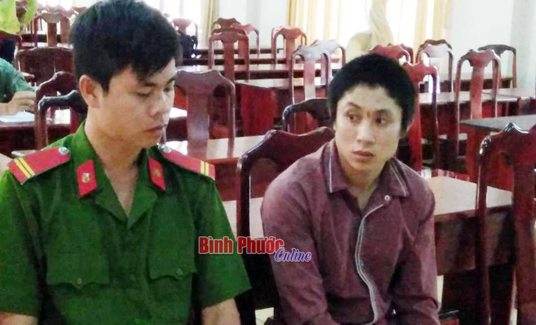 Cướp trên đường vắng lãnh án 14 năm tù Cướp trên đường vắng lãnh án 14 năm tù