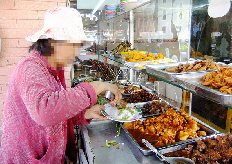 Kinh doanh thức ăn không bảo đảm an toàn sẽ bị phạt