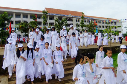 Thực trạng BHYT cho học sinh, sinh viên ở Bình Phước và vấn đề đặt ra Thực trạng BHYT cho học sinh, sinh viên ở Bình Phước và vấn đề đặt ra