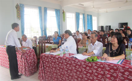 Kiểm tra chỉ tiêu giáo dục năm học 2012-2013