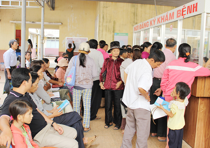 Hai phương án áp dụng mức thu viện phí Hai phương án áp dụng mức thu viện phí