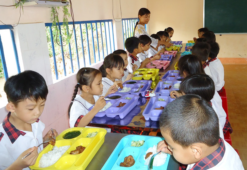 Kiên cố hóa trường, lớp và nhà công vụ giáo viên