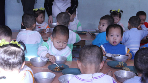 Liên Hợp Quốc kêu gọi viện trợ khẩn cấp cho Triều Tiên Liên Hợp Quốc kêu gọi viện trợ khẩn cấp cho Triều Tiên