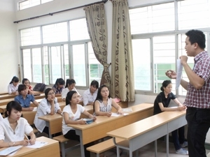 Gần 40% thí sinh đăng ký dự thi vào cao đẳng là ảo Gần 40% thí sinh đăng ký dự thi vào cao đẳng là ảo