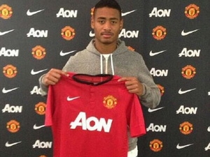 Manchester United bất ngờ chiêu mộ thêm tân binh