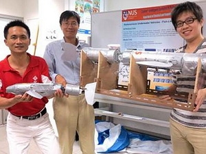 Chế tạo robot cá chép có thể bơi lặn như cá thật Chế tạo robot cá chép có thể bơi lặn như cá thật