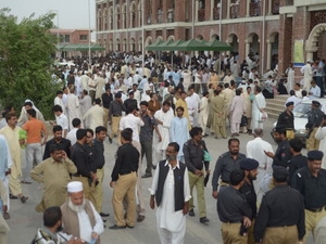 Pakistan bắt đầu tiến hành cuộc tổng tuyển cử lịch sử Pakistan bắt đầu tiến hành cuộc tổng tuyển cử lịch sử