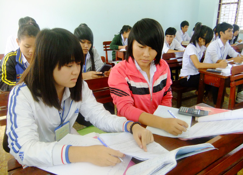 Nghiêm cấm việc ép học sinh học thêm trái quy định