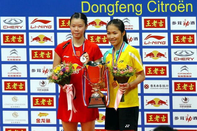 Tay vợt Thái Lan gây sốc ở giải cầu lông thế giới Tay vợt Thái Lan gây sốc ở giải cầu lông thế giới