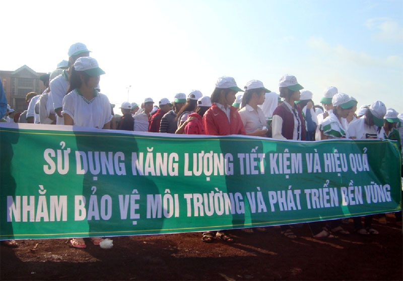 Phát động phong trào hưởng ứng ngày môi trường thế giới Phát động phong trào hưởng ứng ngày môi trường thế giới