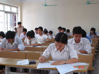 Tăng lệ phí dự thi đại học, cao đẳng