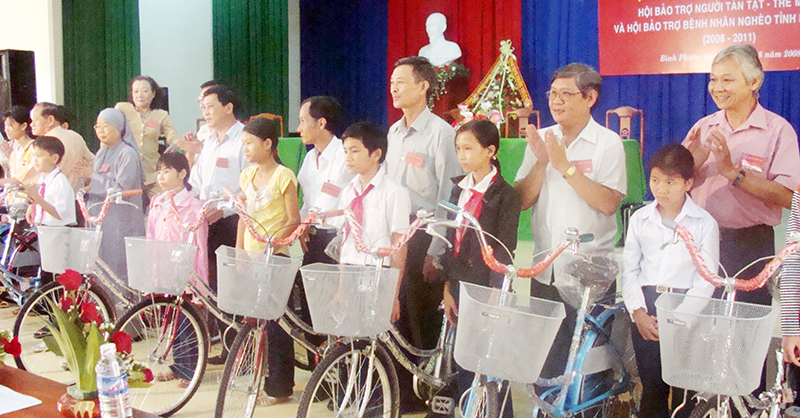 Chăm sóc trẻ có hoàn cảnh đặc biệt, khó khăn từ luật Chăm sóc trẻ có hoàn cảnh đặc biệt, khó khăn từ luật