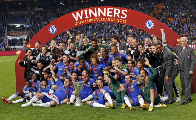 Vô địch Europa League sẽ dự Champions League