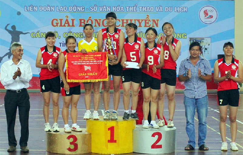 Kết thúc giải bóng chuyền cán bộ công nhân viên chức - lao động 2013