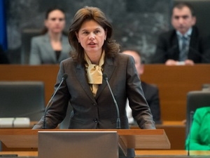 Chính phủ của Thủ tướng Slovenia Jansa đã sụp đổ Chính phủ của Thủ tướng Slovenia Jansa đã sụp đổ