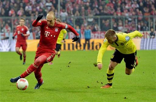 Arjen Robben lập tuyệt phẩm đưa Bayern vào bán kết Arjen Robben lập tuyệt phẩm đưa Bayern vào bán kết