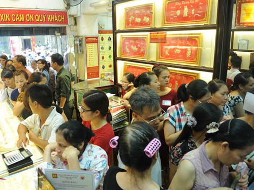 “Ôm” vàng, có thể gặp rủi ro lớn! “Ôm” vàng, có thể gặp rủi ro lớn!