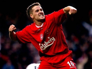 Nhìn lại sự nghiệp thăng trầm của Michael Owen Nhìn lại sự nghiệp thăng trầm của Michael Owen