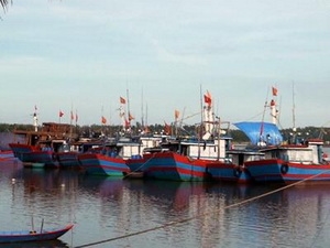 Chiều nay siêu bão Utor tiến vào khu vực biển Đông Chiều nay siêu bão Utor tiến vào khu vực biển Đông