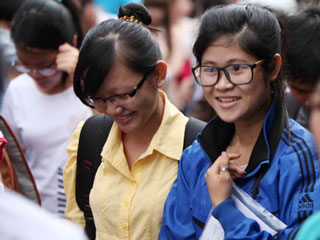 Đợt 2 tuyển sinh ĐH-CĐ 2013: Gợi ý giải đề thi môn hóa Đợt 2 tuyển sinh ĐH-CĐ 2013: Gợi ý giải đề thi môn hóa