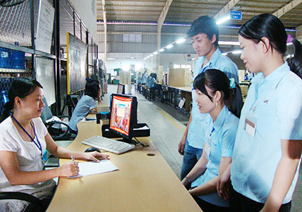 Nhiều khó khăn ở các khu công nghiệp Nhiều khó khăn ở các khu công nghiệp