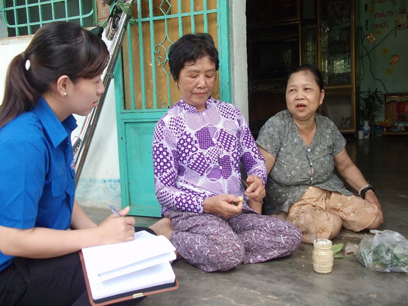 Niềm hạnh phúc của người mẹ nghèo Niềm hạnh phúc của người mẹ nghèo