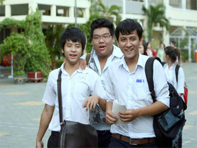 Kỳ thi tốt nghiệp THPT 2013: Gợi ý giải đề thi môn văn Kỳ thi tốt nghiệp THPT 2013: Gợi ý giải đề thi môn văn