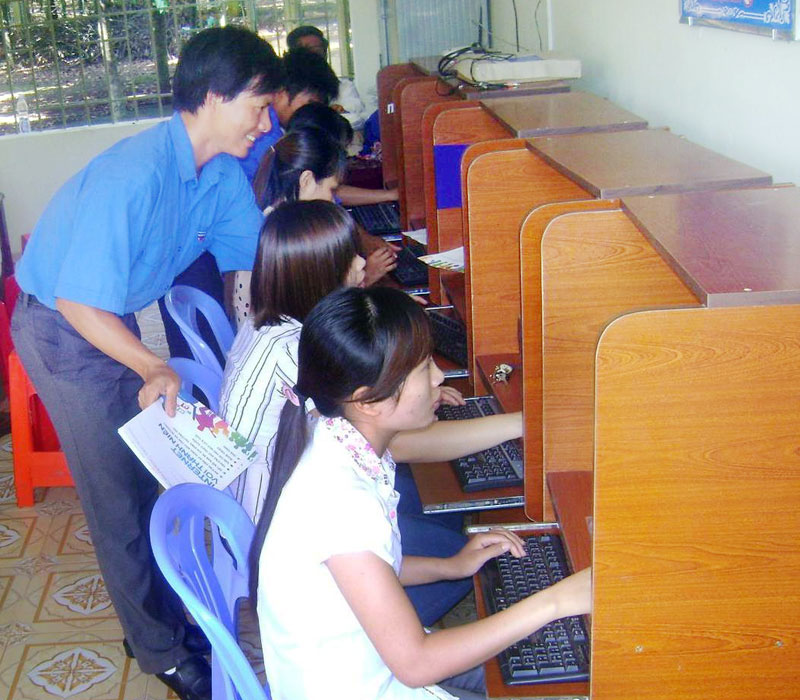Nghị định số 52 có hiệu lực từ ngày 1-7-2013: Sẽ hạn chế kinh doanh thương mại điện tử không lành mạnh Nghị định số 52 có hiệu lực từ ngày 1-7-2013: Sẽ hạn chế kinh doanh thương mại điện tử không lành mạnh