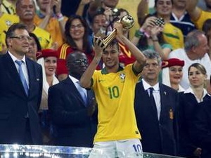 Neymar xuất sắc nhất giải, Torres nhận giày vàng Neymar xuất sắc nhất giải, Torres nhận giày vàng
