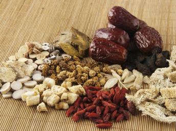 Đông dược Trung Quốc chứa đầy thuốc trừ sâu