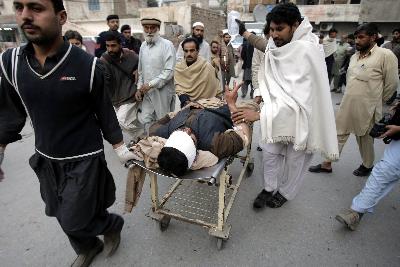Đánh bom tại Pakistan, hơn 250 người thương vong Đánh bom tại Pakistan, hơn 250 người thương vong