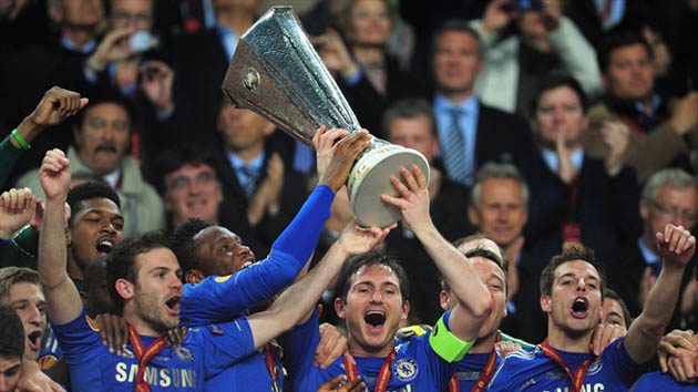 Chelsea đăng quang Europa League vào phút bù giờ Chelsea đăng quang Europa League vào phút bù giờ