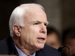 McCain dọa “xóa sổ sức mạnh không quân” của Syria McCain dọa “xóa sổ sức mạnh không quân” của Syria