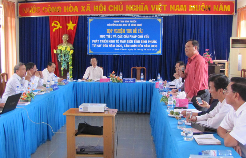 Thông qua đề tài khoa học về kinh tế mậu biên Bình Phước Thông qua đề tài khoa học về kinh tế mậu biên Bình Phước