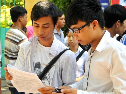 5 giám thị, 89 thí sinh bị kỷ luật trong ngày thi đầu 5 giám thị, 89 thí sinh bị kỷ luật trong ngày thi đầu